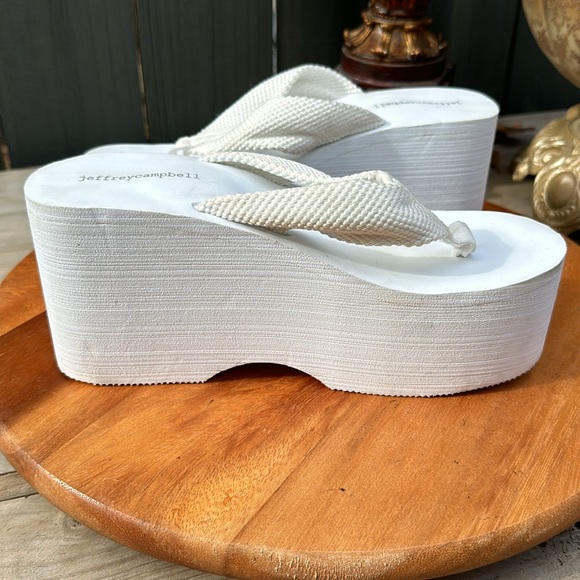 Jeffrey Campbell Wavin Platform Thong Foam White Platform Sandal Size 10 - Picture 8 of 14